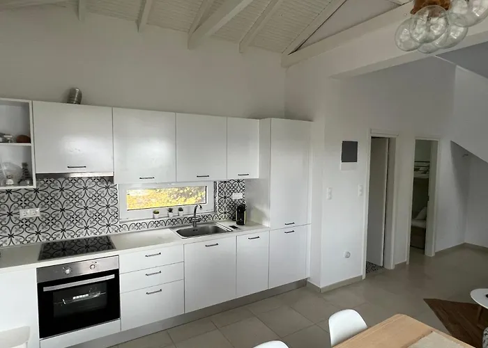 Seafront Loft - Akti Elia *