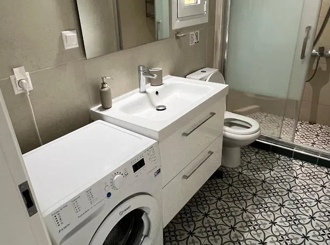 Seafront Loft - Akti Elia * نيكيتي