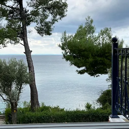 Seafront Loft - Akti Elia Nikiti (Sithonia)