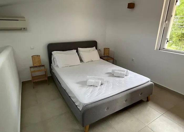 Seafront Loft - Akti Elia Nikiti (Sithonia)