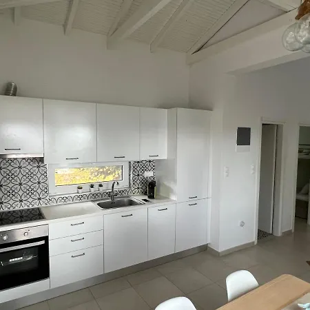 Seafront Loft - Akti Elia *